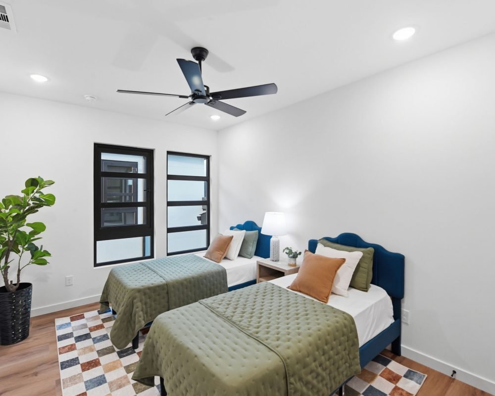 THE DAWN 3906 Longhorn 09